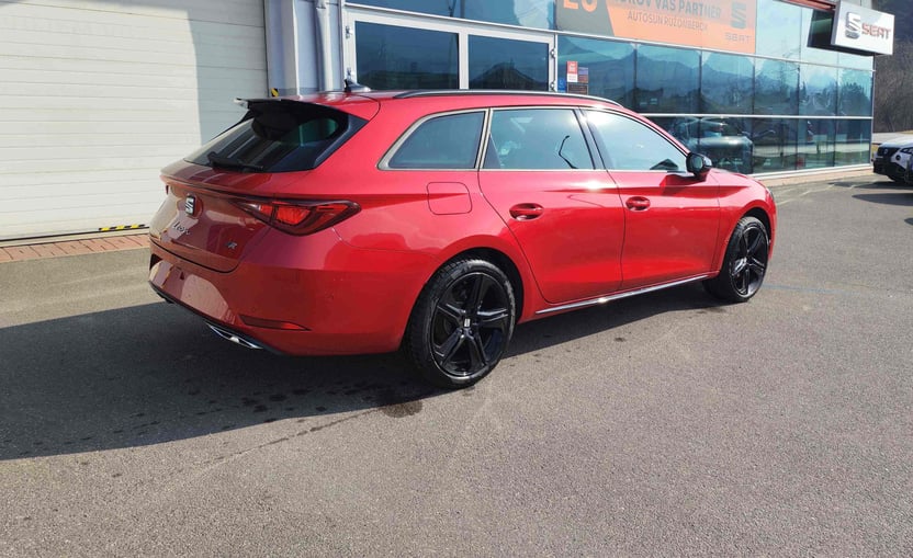 Obrázok Leon SP FR Black+ 1,5 eTSI 150 7DSG