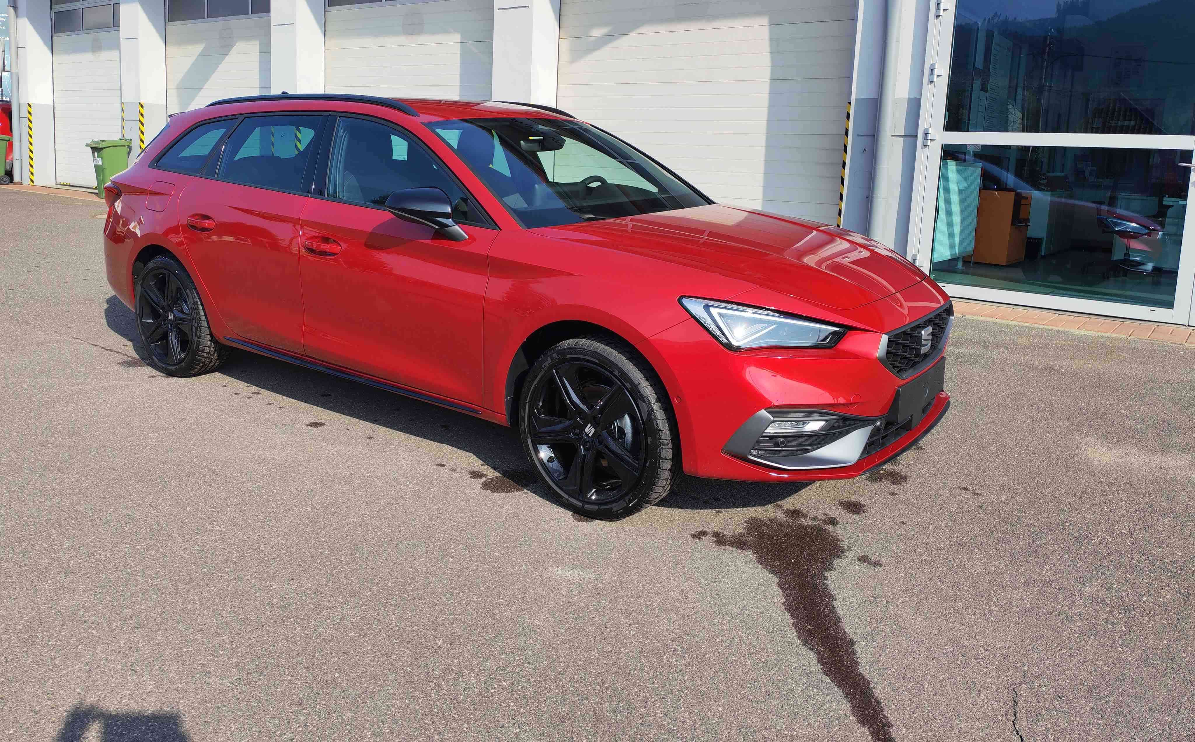 Obrázok Leon SP FR Black+ 1,5 eTSI 150 7DSG