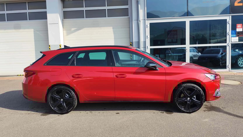 Obrázok Leon SP FR Black+ 1,5 eTSI 150 7DSG