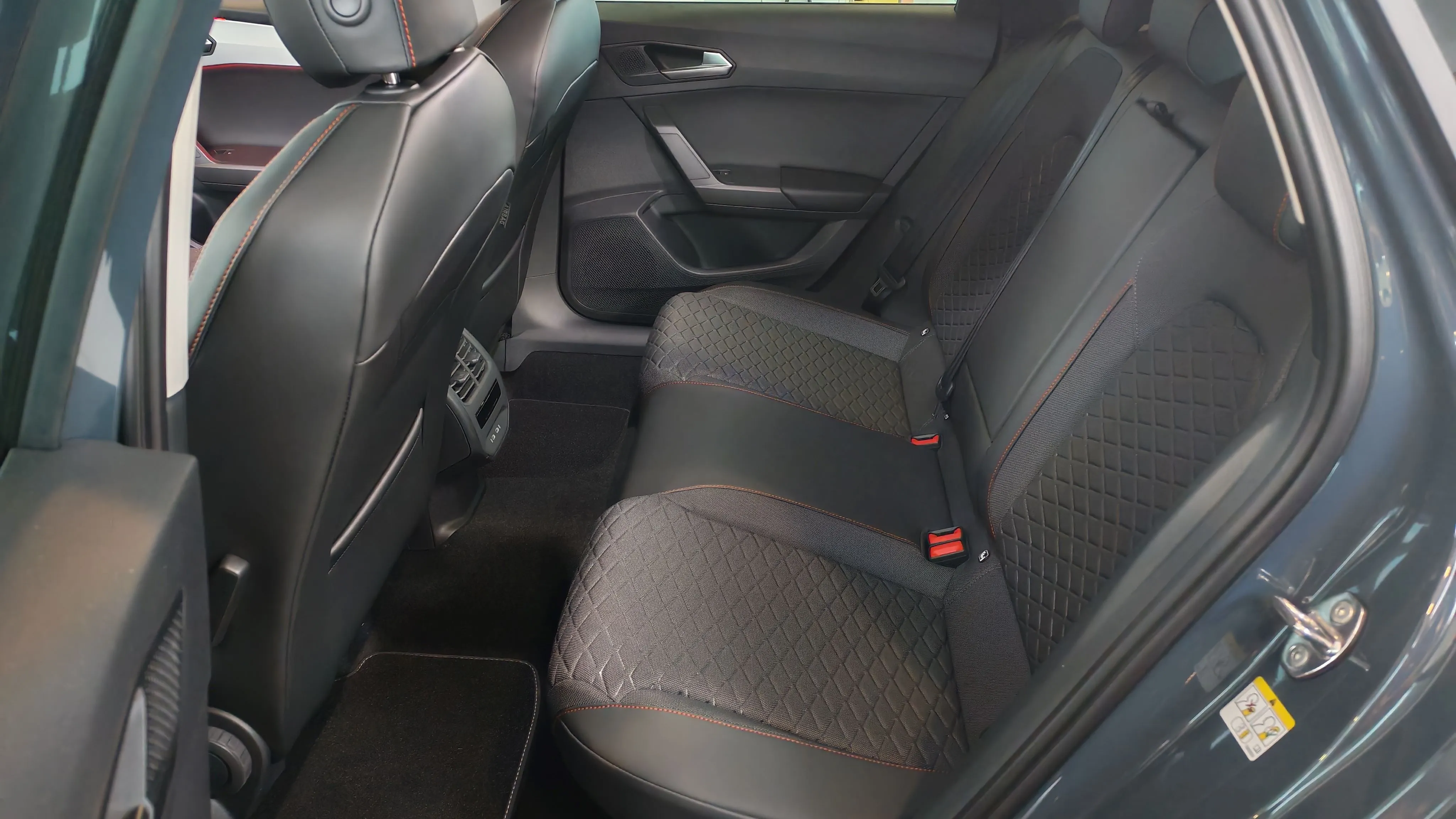 Obrázok Leon SP FR Max+ 1,5 eTSI 150 7DSG