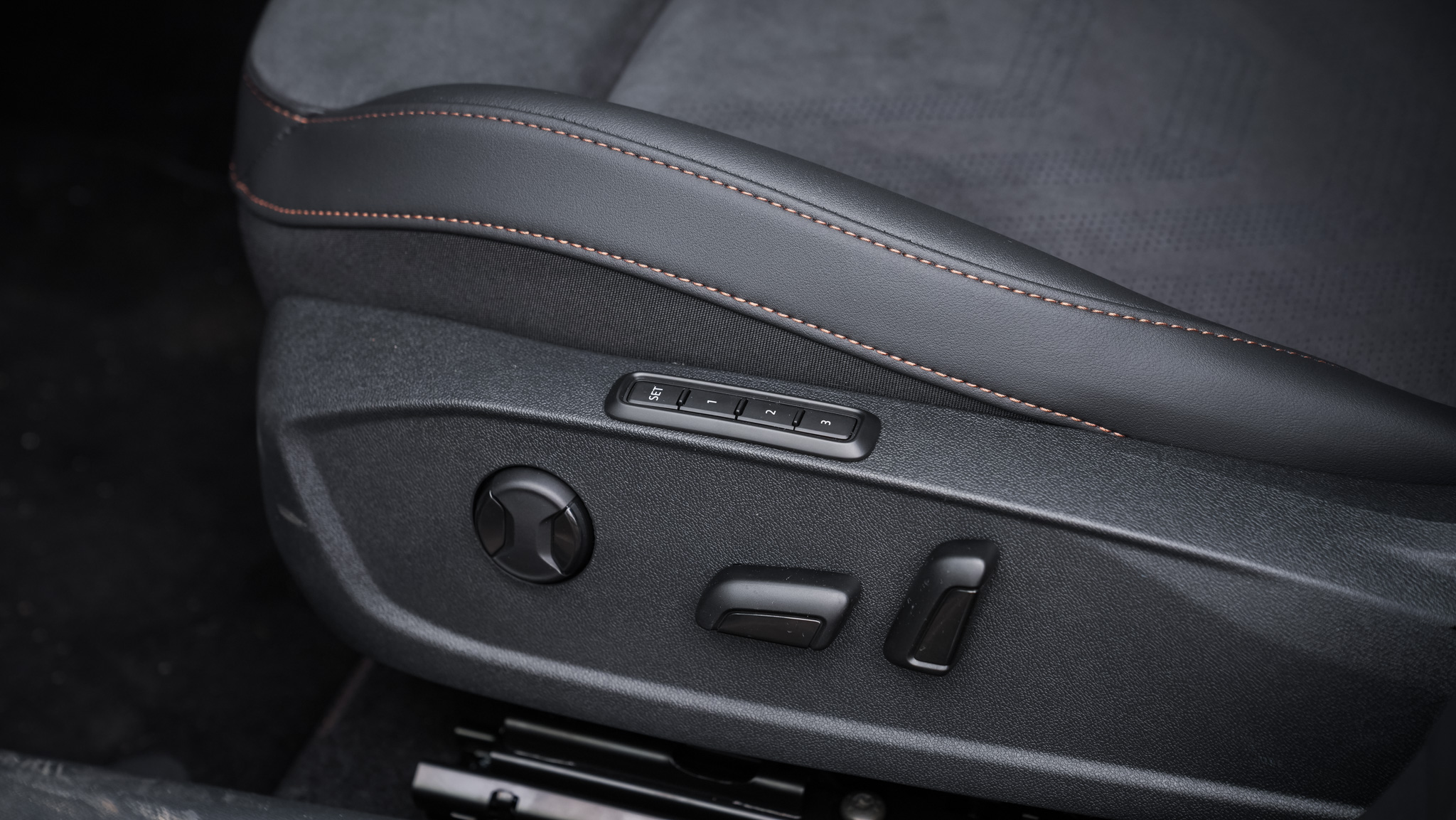 Obrázok CUPRA Formentor 1,5 eTSI 150 7DSG