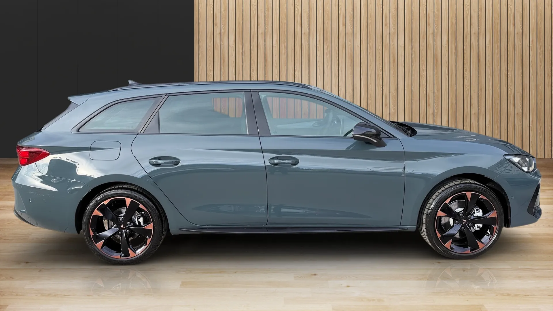 Obrázok CUPRA Leon SP 2,0 TSI 204 4D 7-DSG