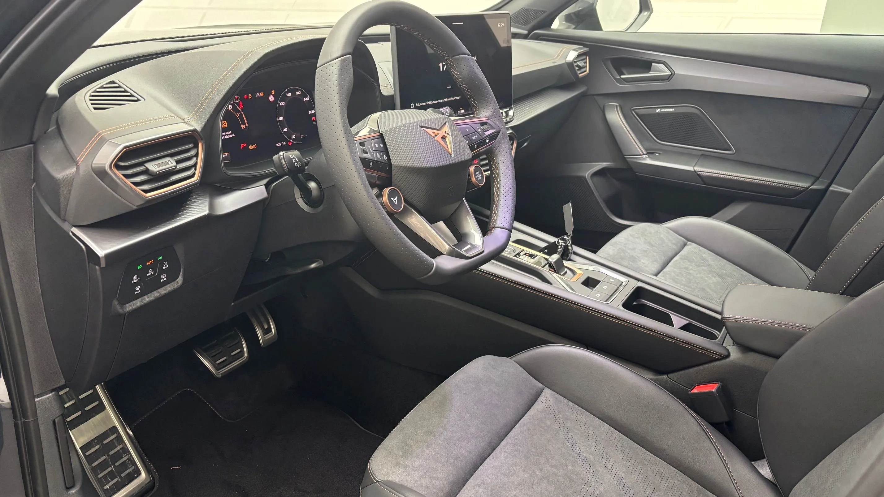 Obrázok CUPRA Formentor 1,5 eTSI 150 7DSG