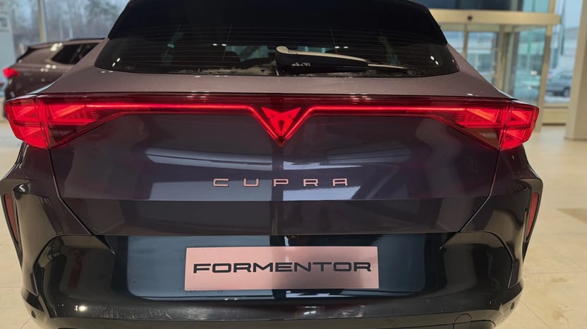 Obrázok CUPRA Formentor 1,5 eTSI 150 7DSG