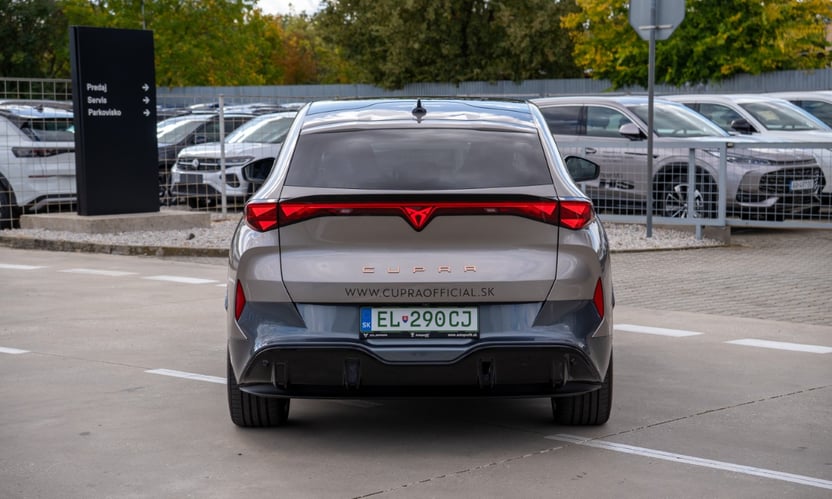 Obrázok CUPRA Tavascan 286/82 ADRENALINE