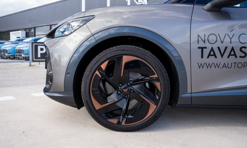 Obrázok CUPRA Tavascan 286/82 ADRENALINE