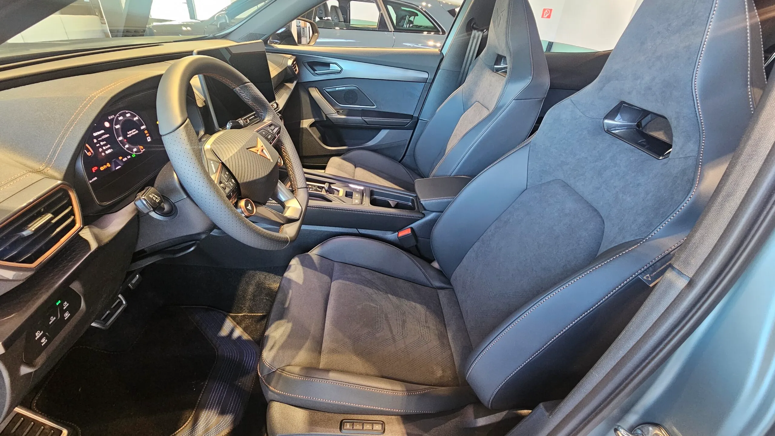 Obrázok CUPRA Formentor 1,5 eTSI 150 7DSG