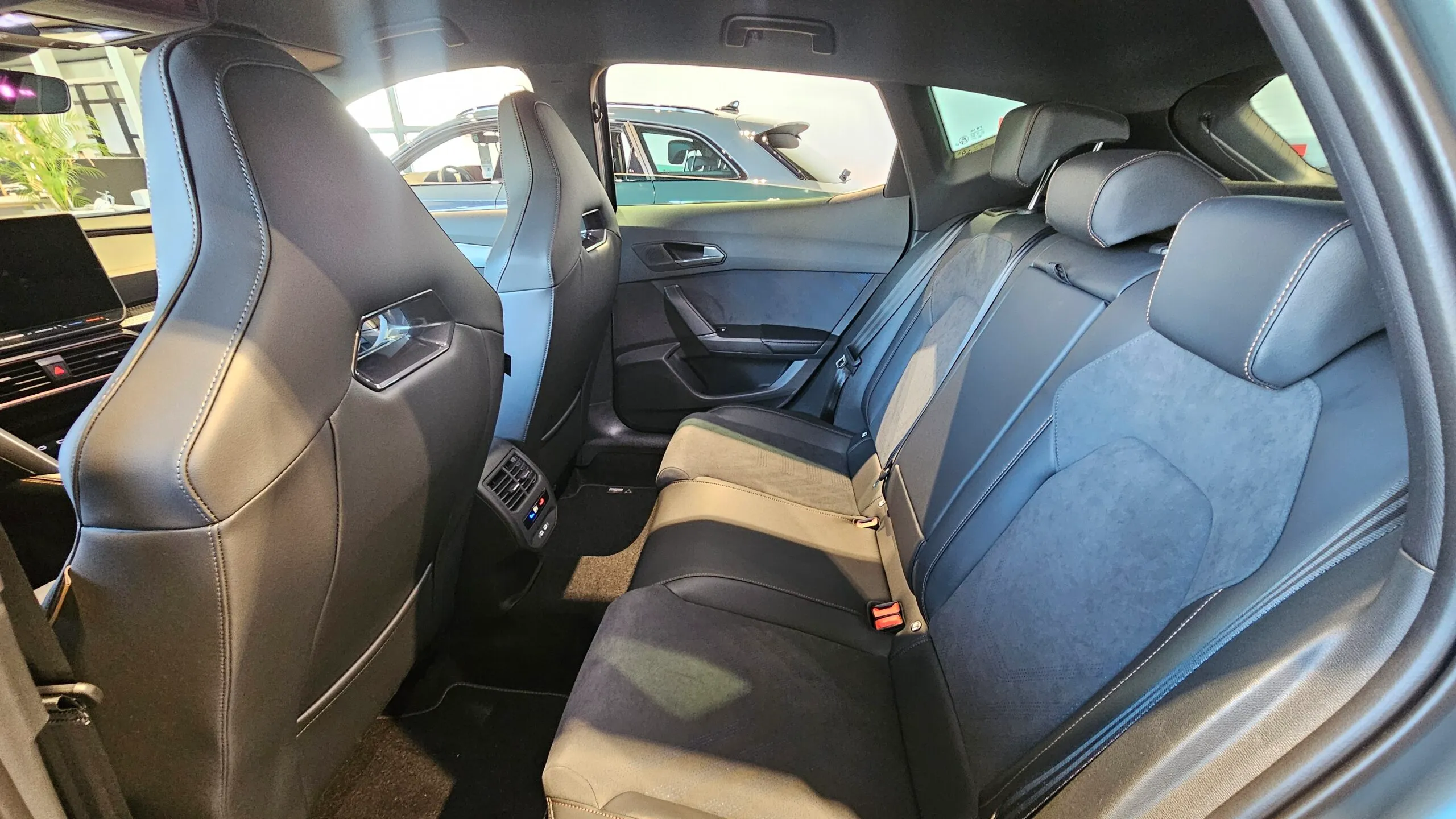 Obrázok CUPRA Formentor 1,5 eTSI 150 7DSG