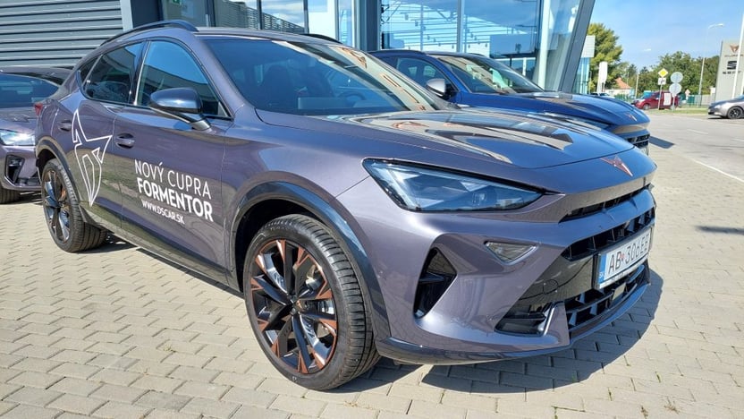 Obrázok CUPRA Formentor 1,5 eTSI 150 7DSG