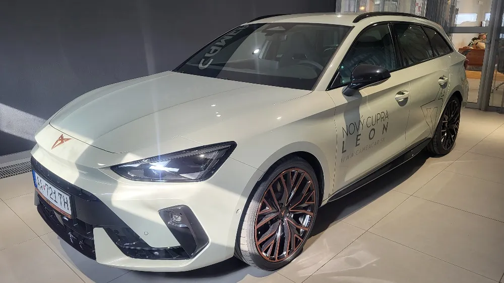 Obrázok CUPRA Leon SP VZ 2,0 TSI 333 4D 7-DSG