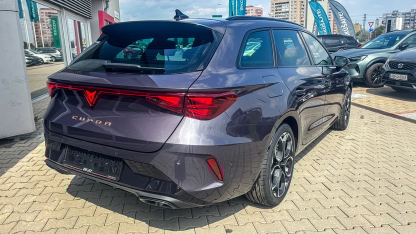 Obrázok CUPRA Leon SP 1,5 eTSI 150 7DSG