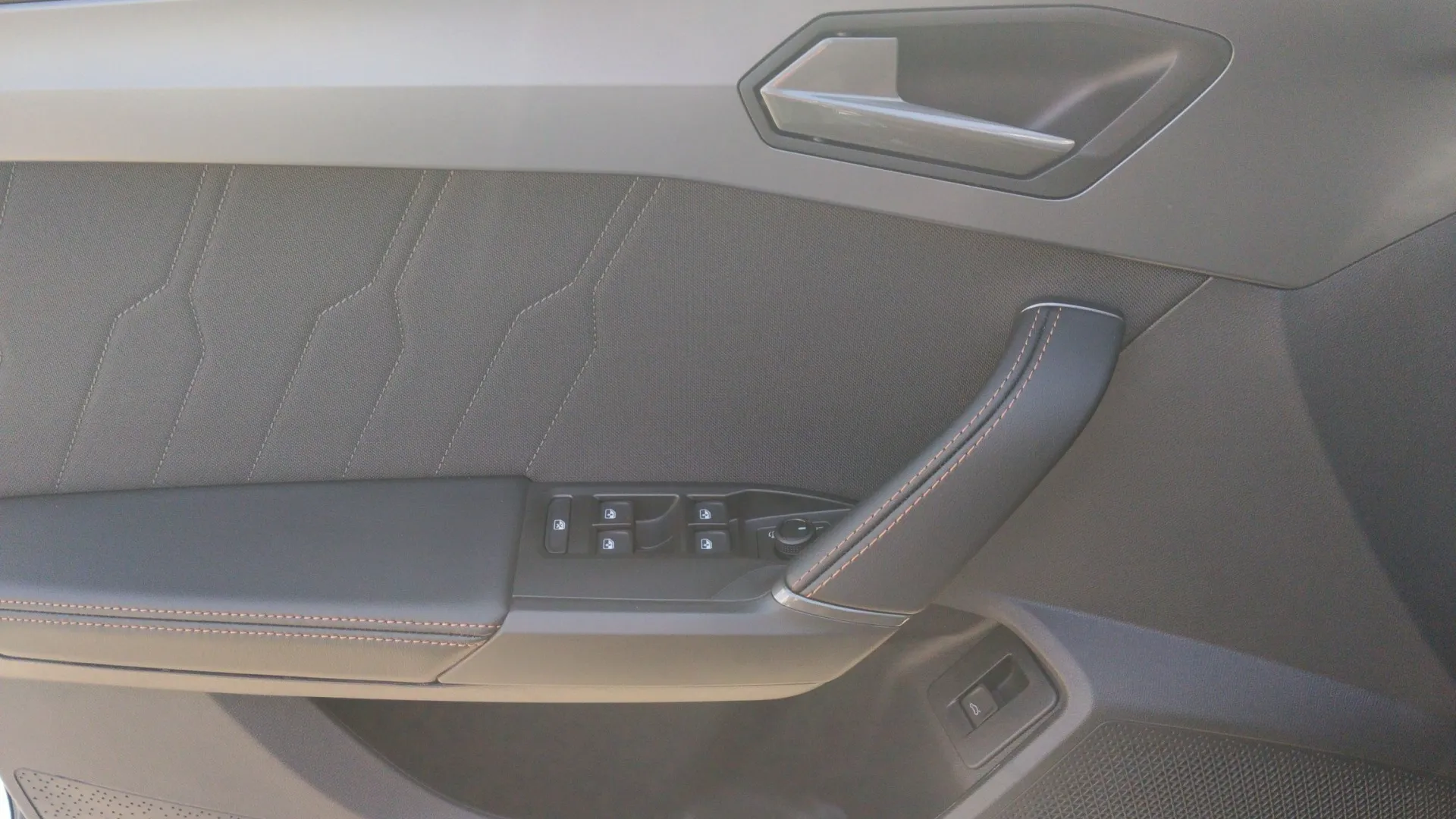 Obrázok CUPRA Formentor 1,5 eTSI 150 7DSG