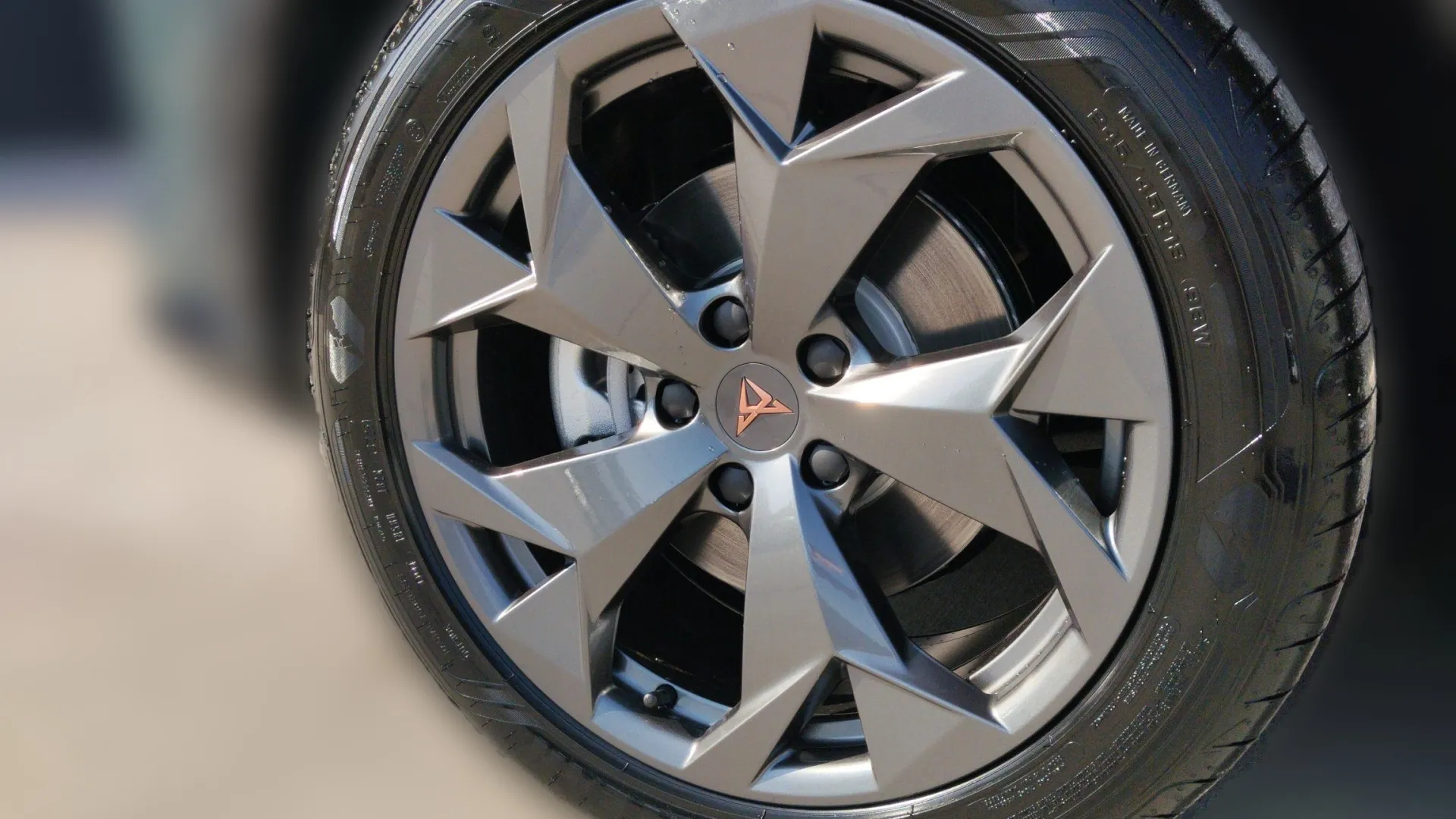 Obrázok CUPRA Formentor 1,5 eTSI 150 7DSG