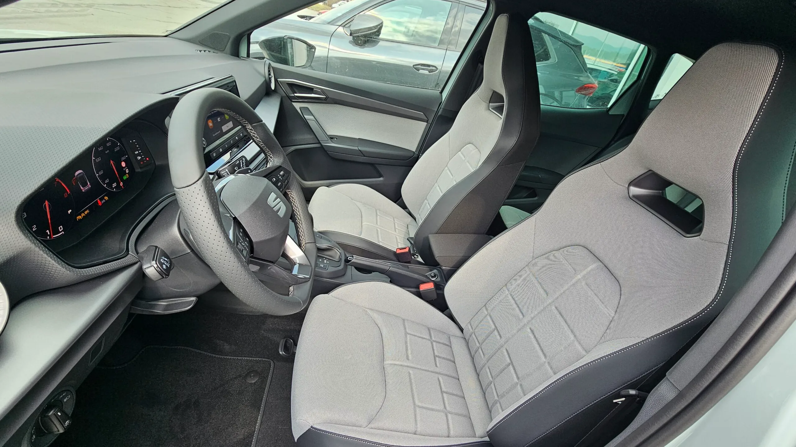 Obrázok Arona FR Max 1,5 TSI 150 EVO  7-DSG