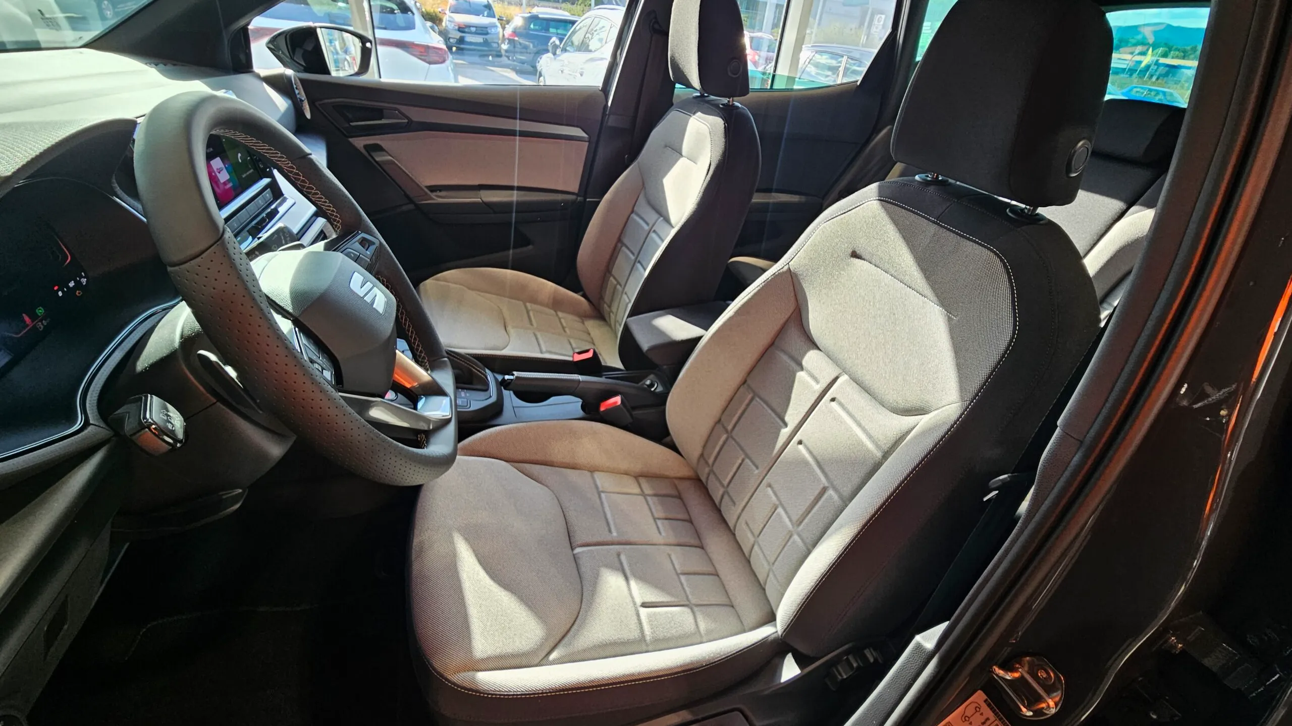 Obrázok Arona FR Max 1,5 TSI 150 EVO  7-DSG