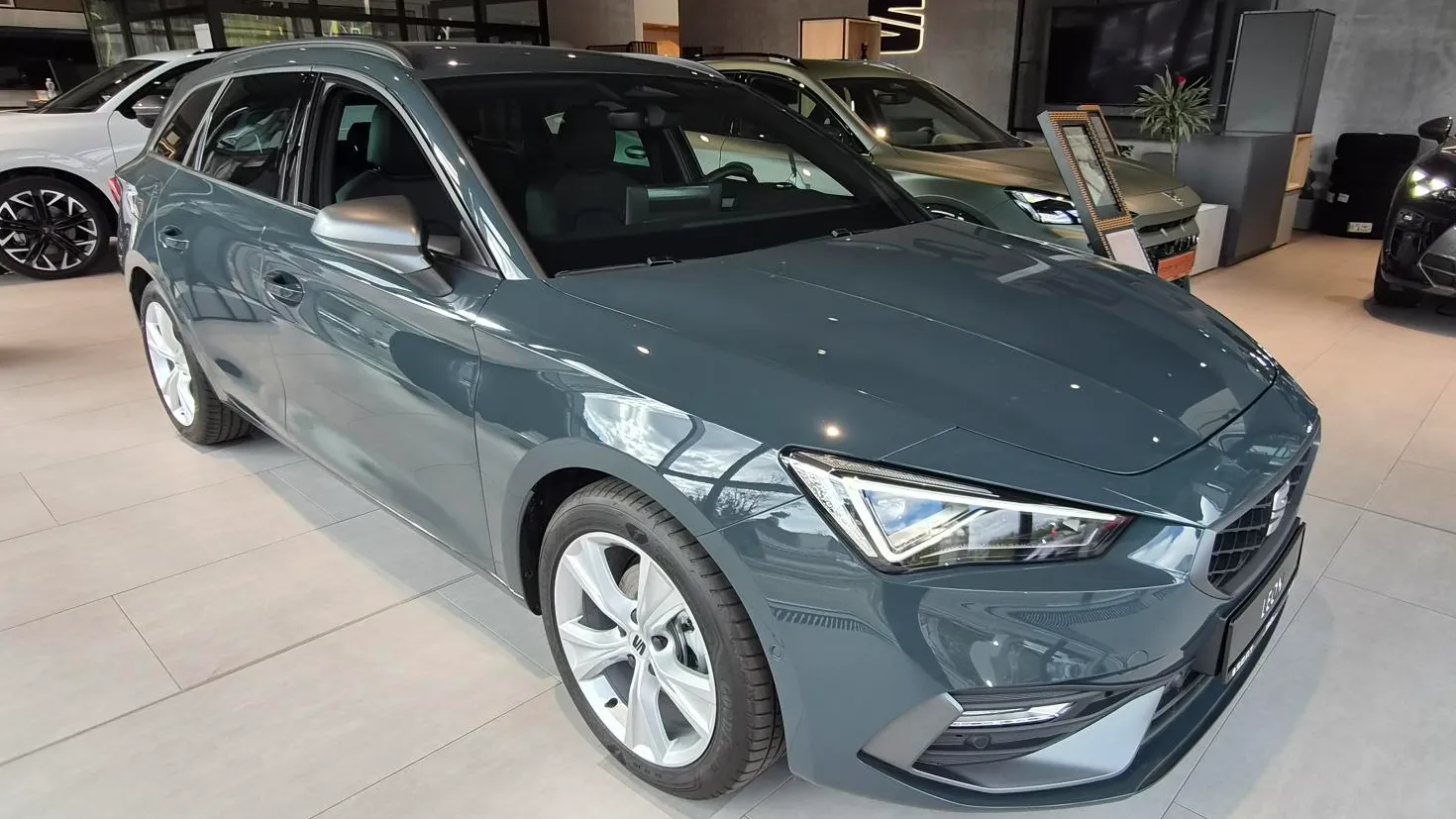 Obrázok Leon SP FR Max+ 1,5 eTSI 150 7DSG