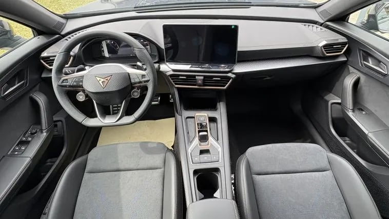 Obrázok CUPRA Formentor 1,5 eTSI 150 7DSG