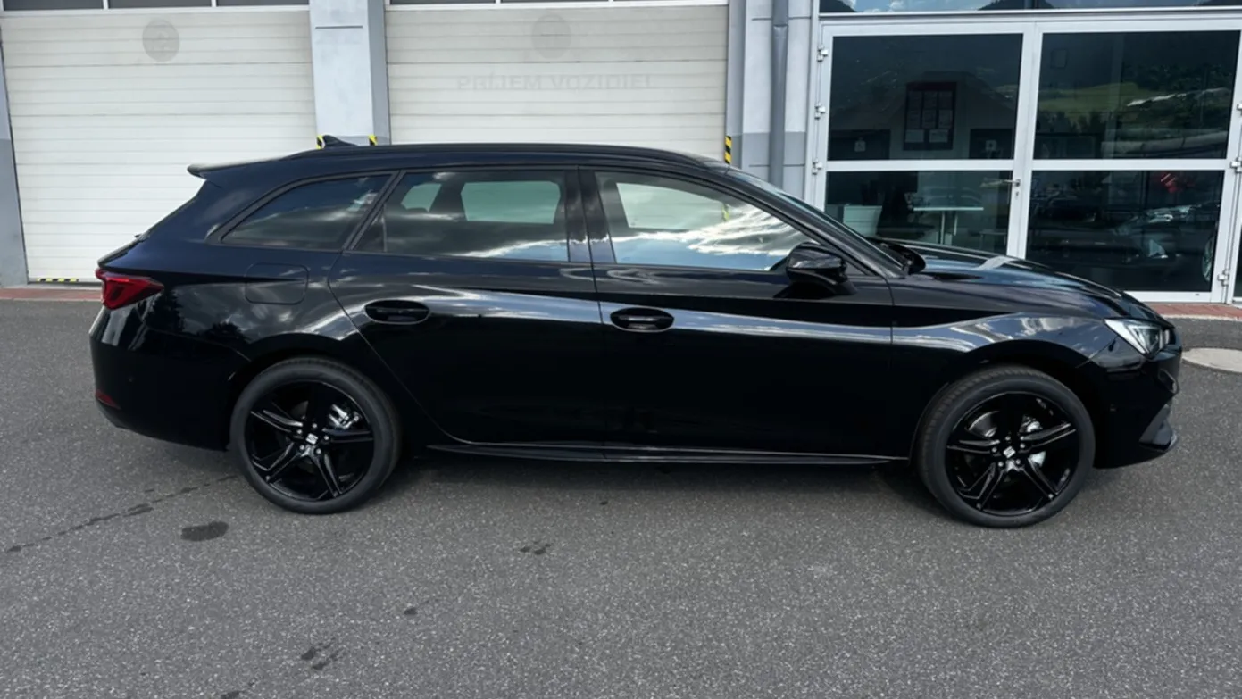 Obrázok Leon SP FR Black+ 1,5 eTSI 150 7DSG