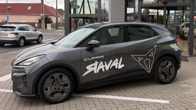 Obrázok CUPRA RAVAL ENDURANCE 210/55