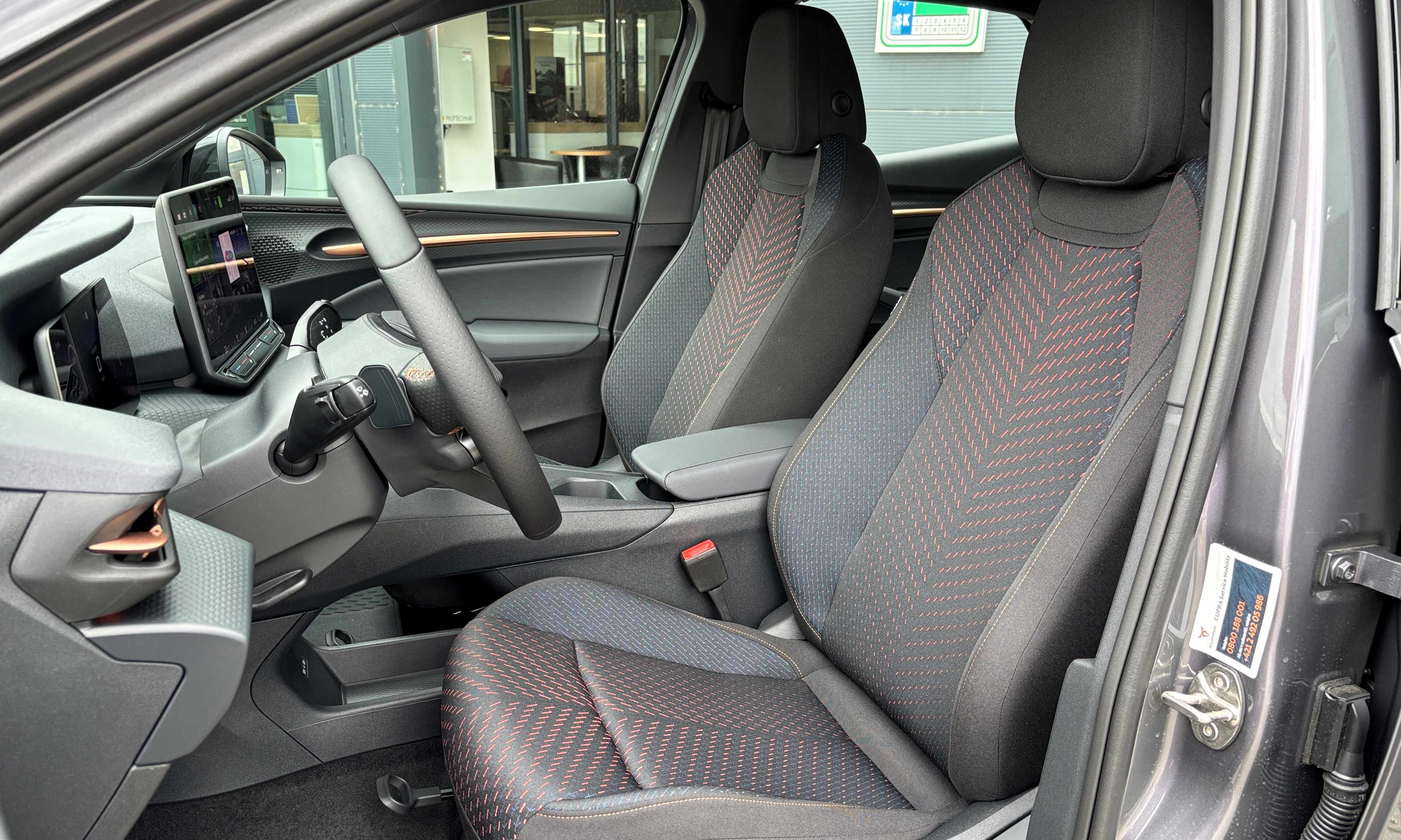 Obrázok CUPRA RAVAL ENDURANCE 210/55