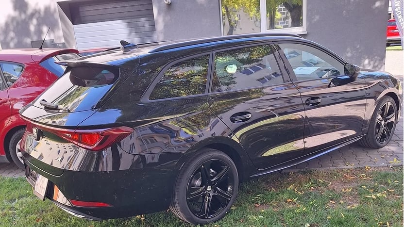 Obrázok Leon SP FR Black+ 1,5 eTSI 150 7DSG