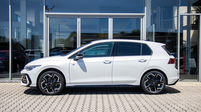 Obrázok Golf R-Line Limited 1.5 eTSI ACT DS7