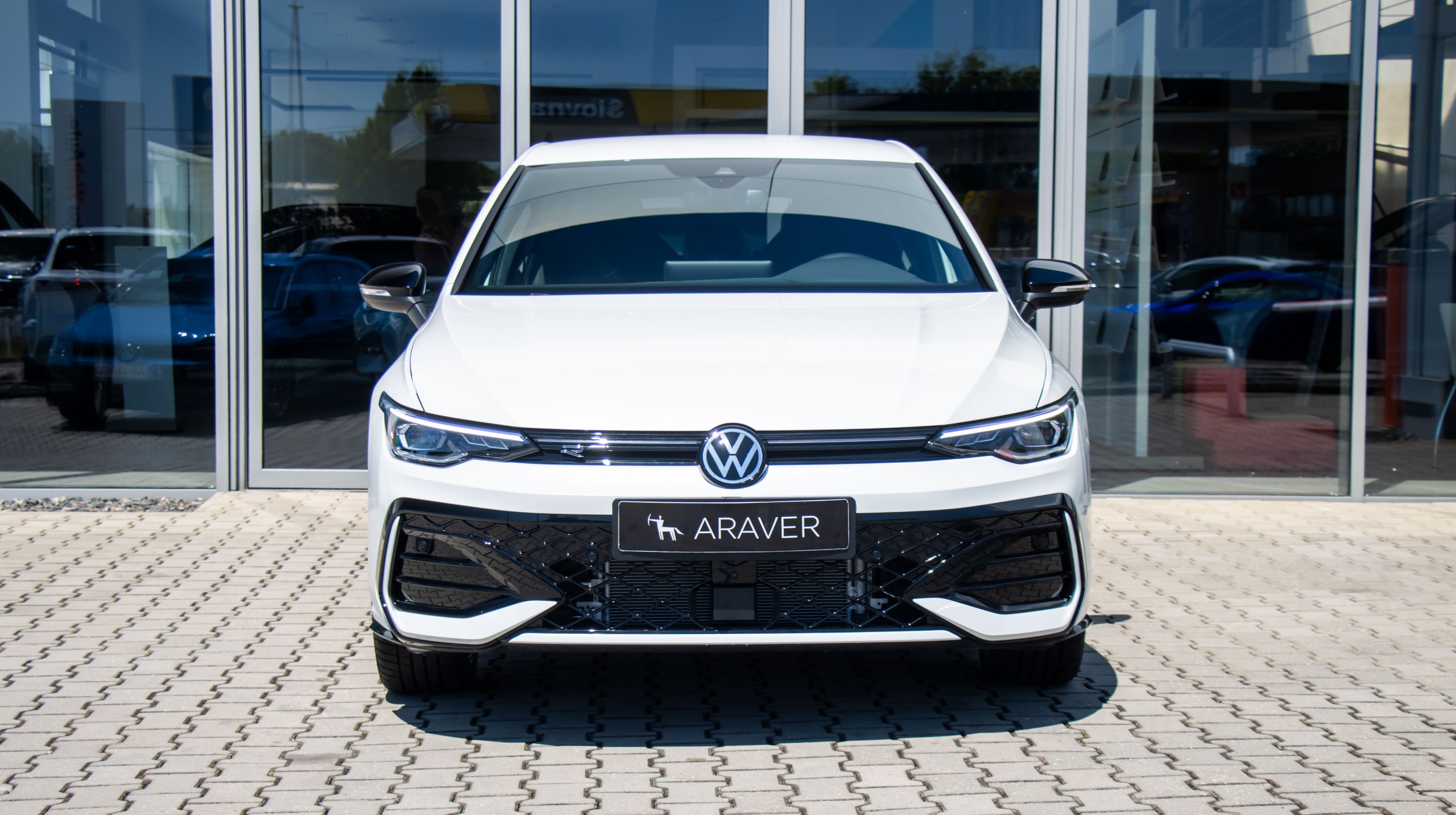 Obrázok Golf R-Line Limited 1.5 eTSI ACT DS7