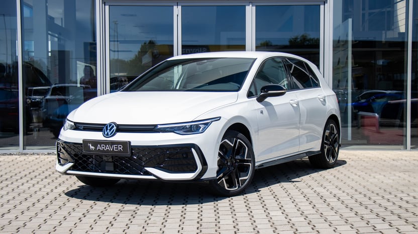 Obrázok Golf R-Line Limited 1.5 eTSI ACT DS7