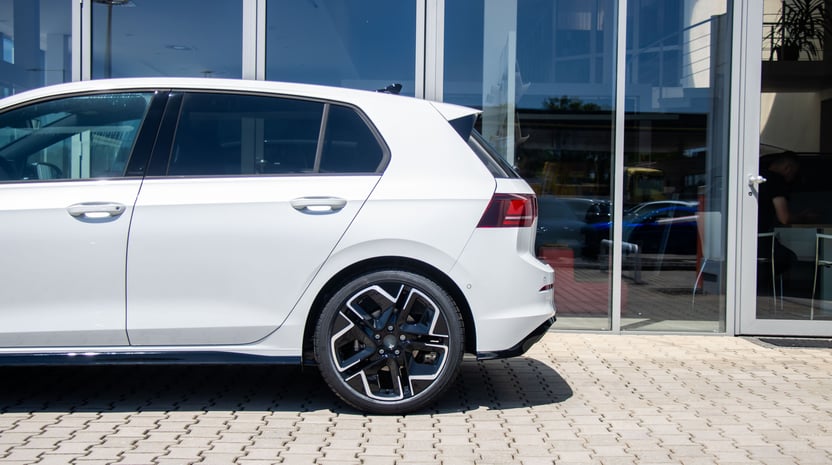 Obrázok Golf R-Line Limited 1.5 eTSI ACT DS7