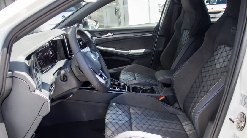 Obrázok Golf R-Line Limited 1.5 eTSI ACT DS7