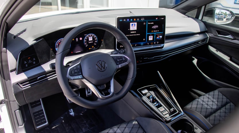 Obrázok Golf R-Line Limited 1.5 eTSI ACT DS7
