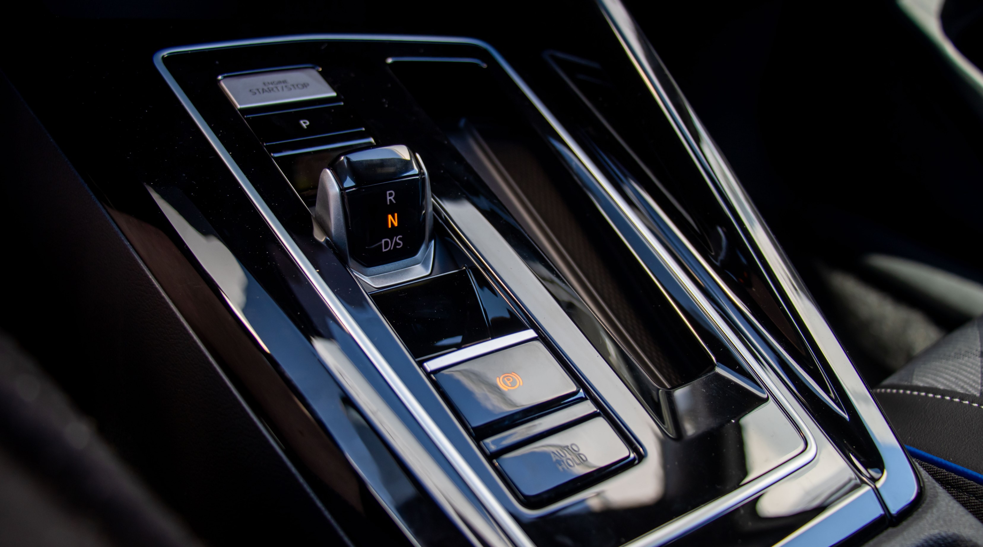 Obrázok Golf R-Line Limited 1.5 eTSI ACT DS7