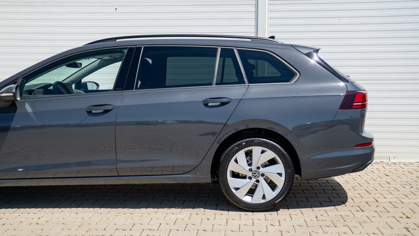 Obrázok Golf Variant Limited 1.5 eTSI ACT DS7