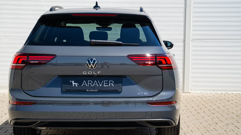 Obrázok Golf Variant Limited 1.5 eTSI ACT DS7