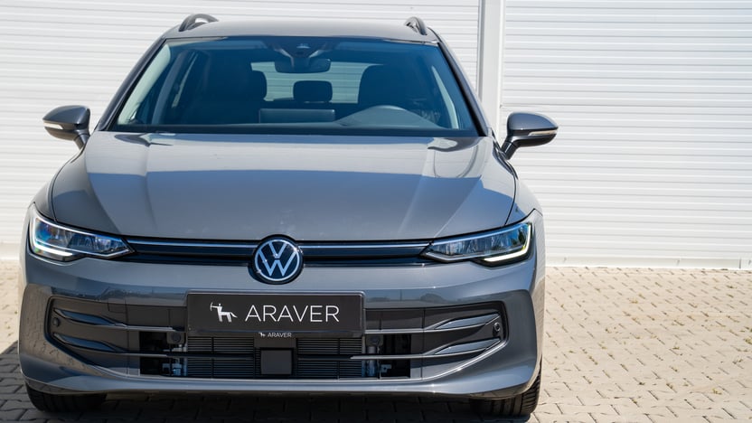 Obrázok Golf Variant Limited 1.5 eTSI ACT DS7