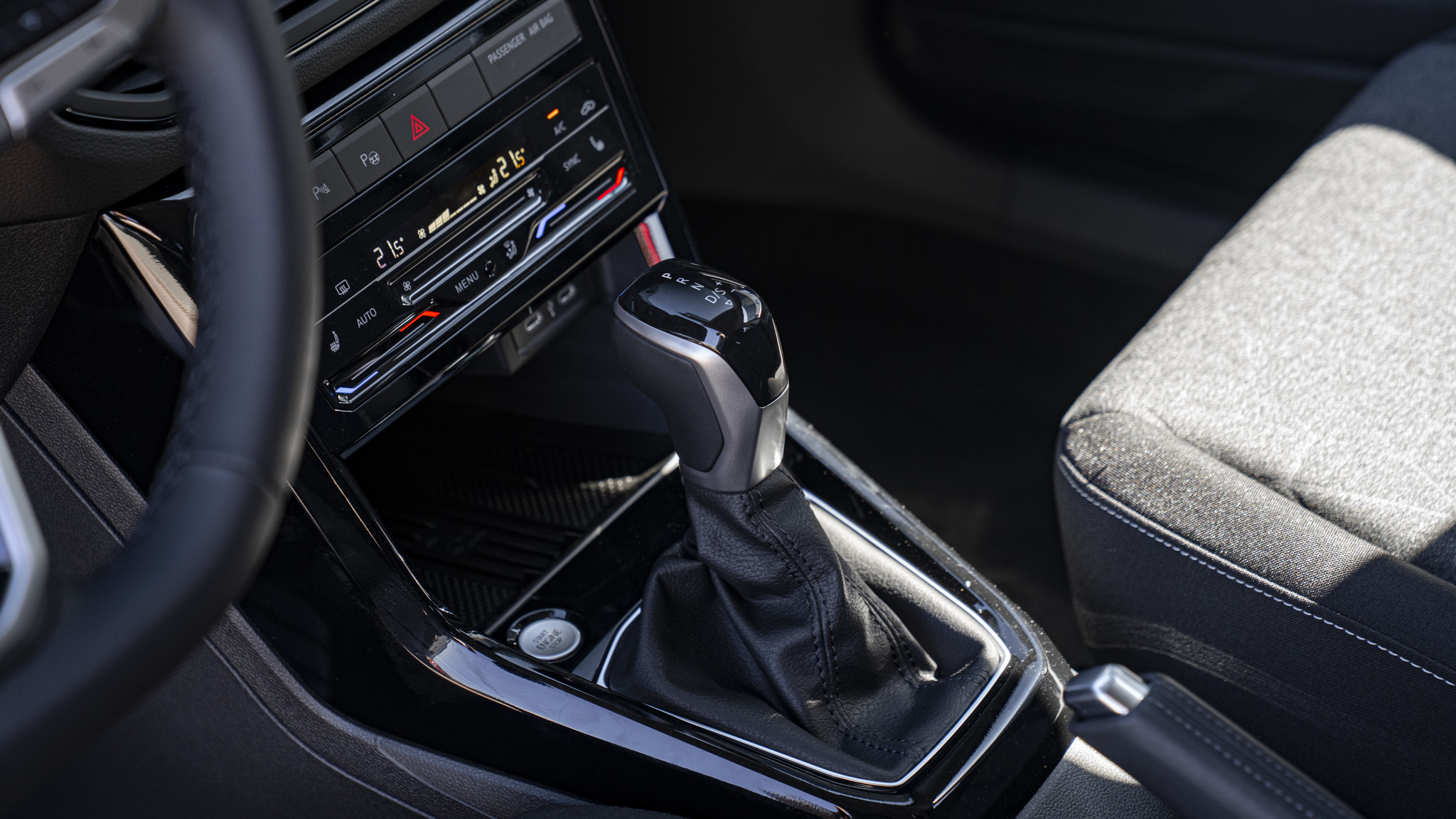 Obrázok T-Cross Limited 1.5 TSI ACT DS7