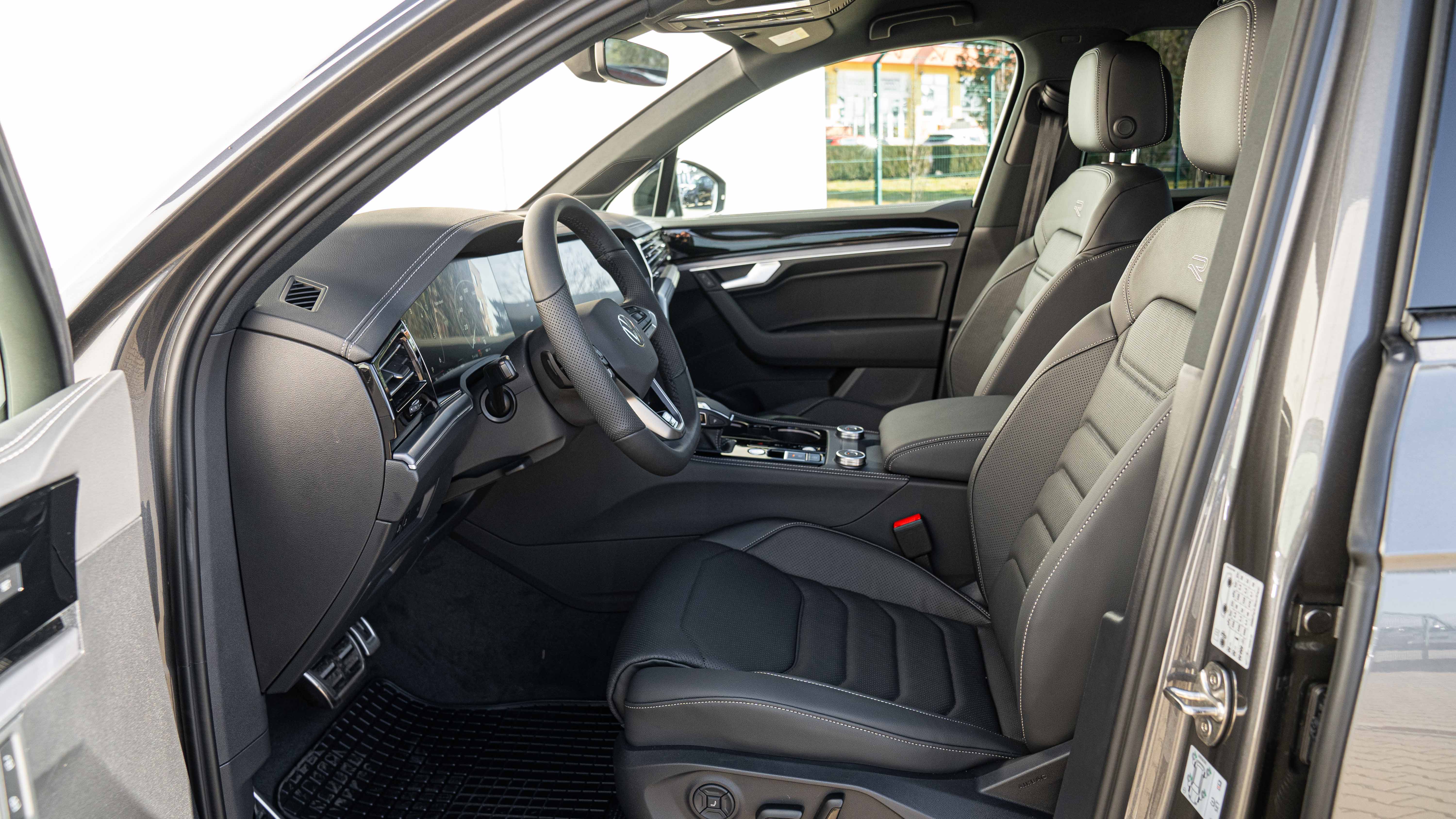 Obrázok Touareg R-Line Limited 3.0 V6 TDI