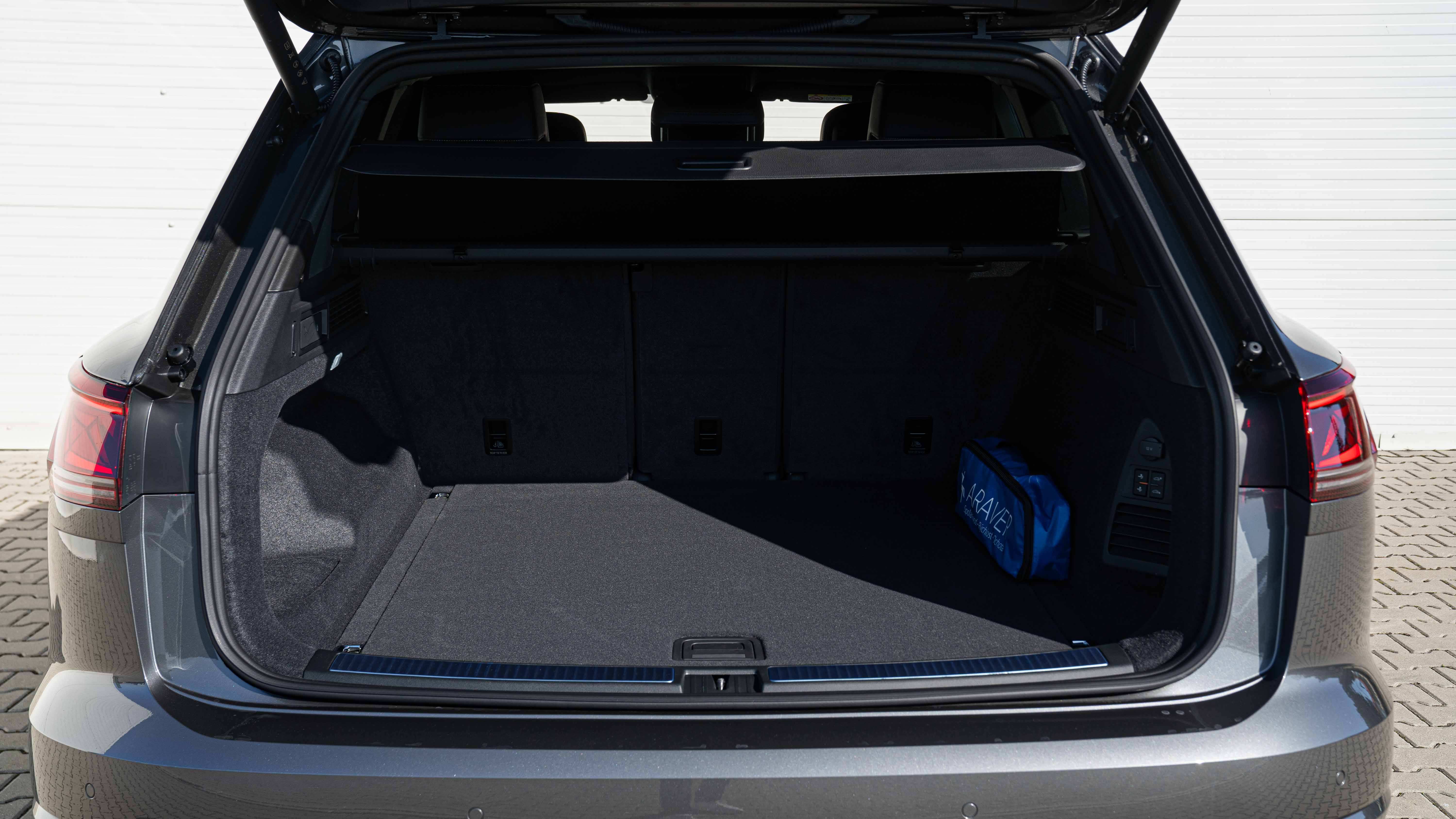 Obrázok Touareg R-Line Limited 3.0 V6 TDI