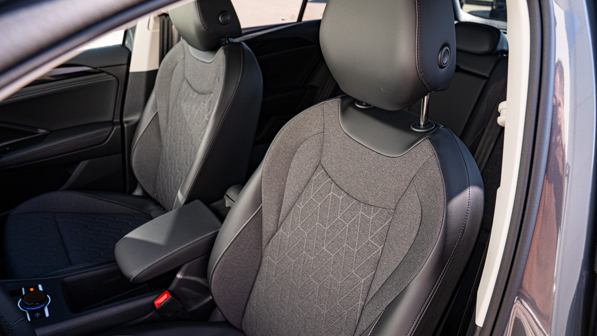 Obrázok Tiguan Limited 1.5 eTSI EVO DS7