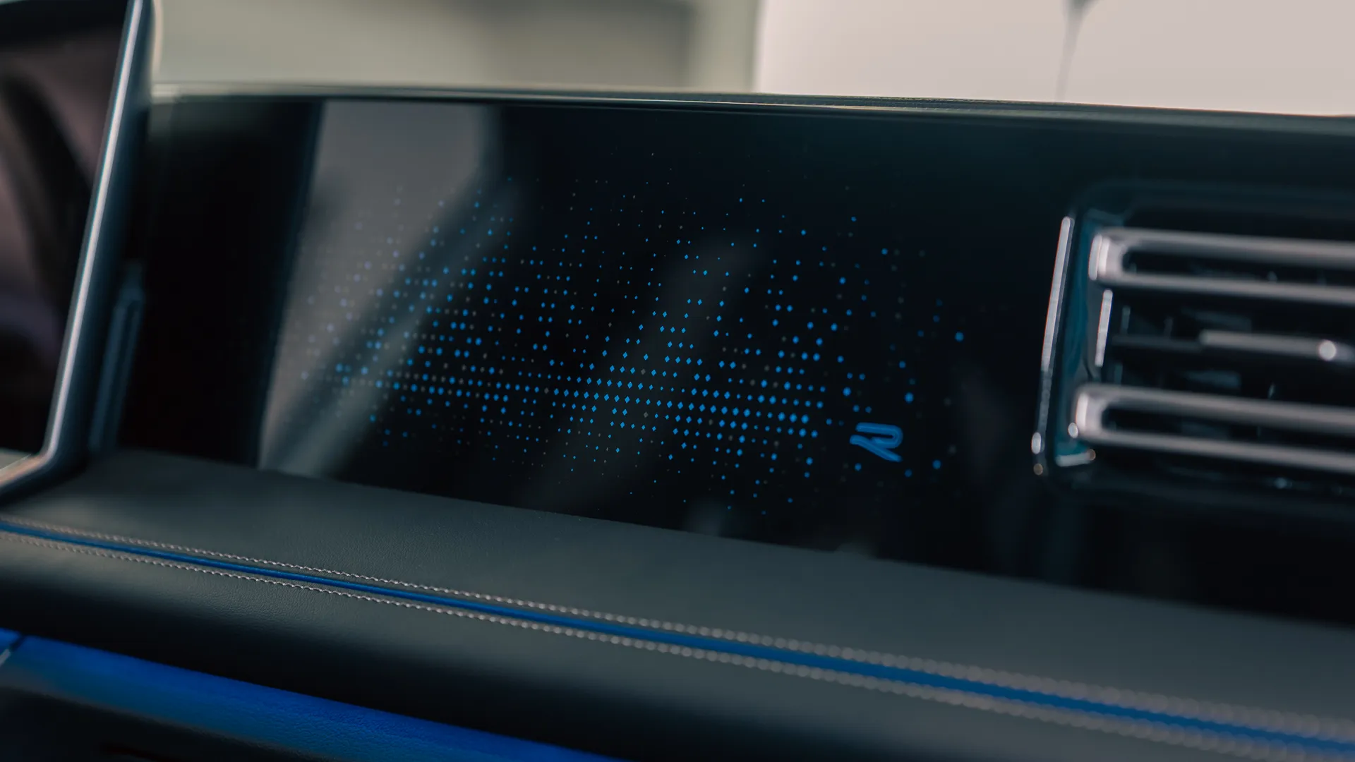 Obrázok Tiguan R-Line Limit 1.5 TSI eHybrid DS6