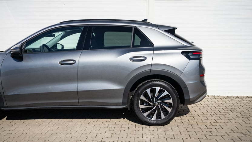 Obrázok T-Roc Life 1.5 eTSI DS7