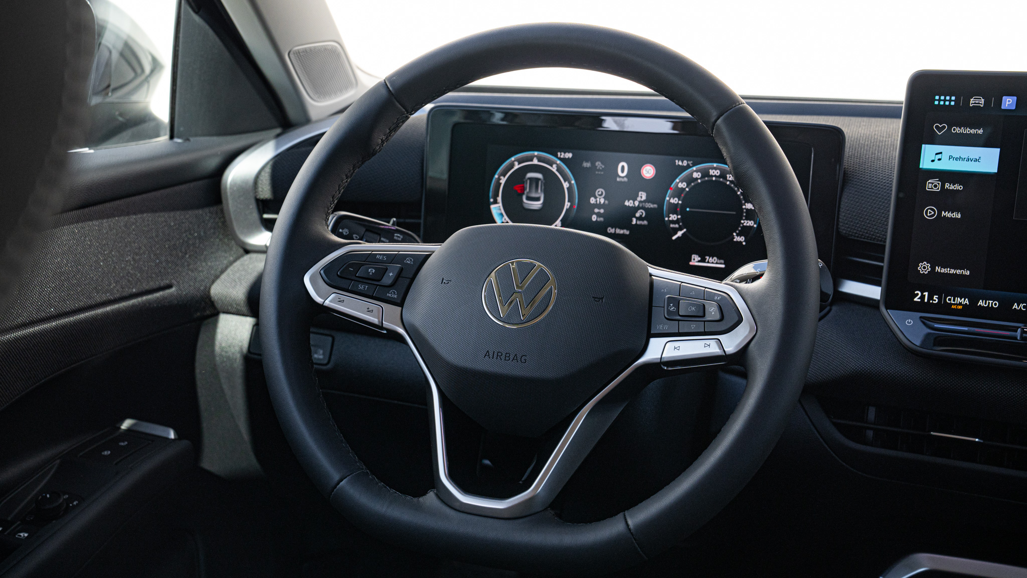 Obrázok T-Roc Life 1.5 eTSI DS7