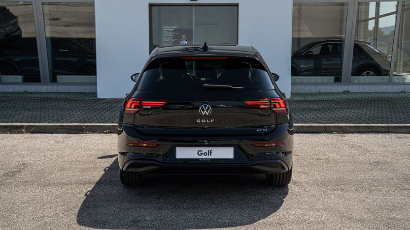 Obrázok Golf Limited 1.5 eTSI ACT DS7