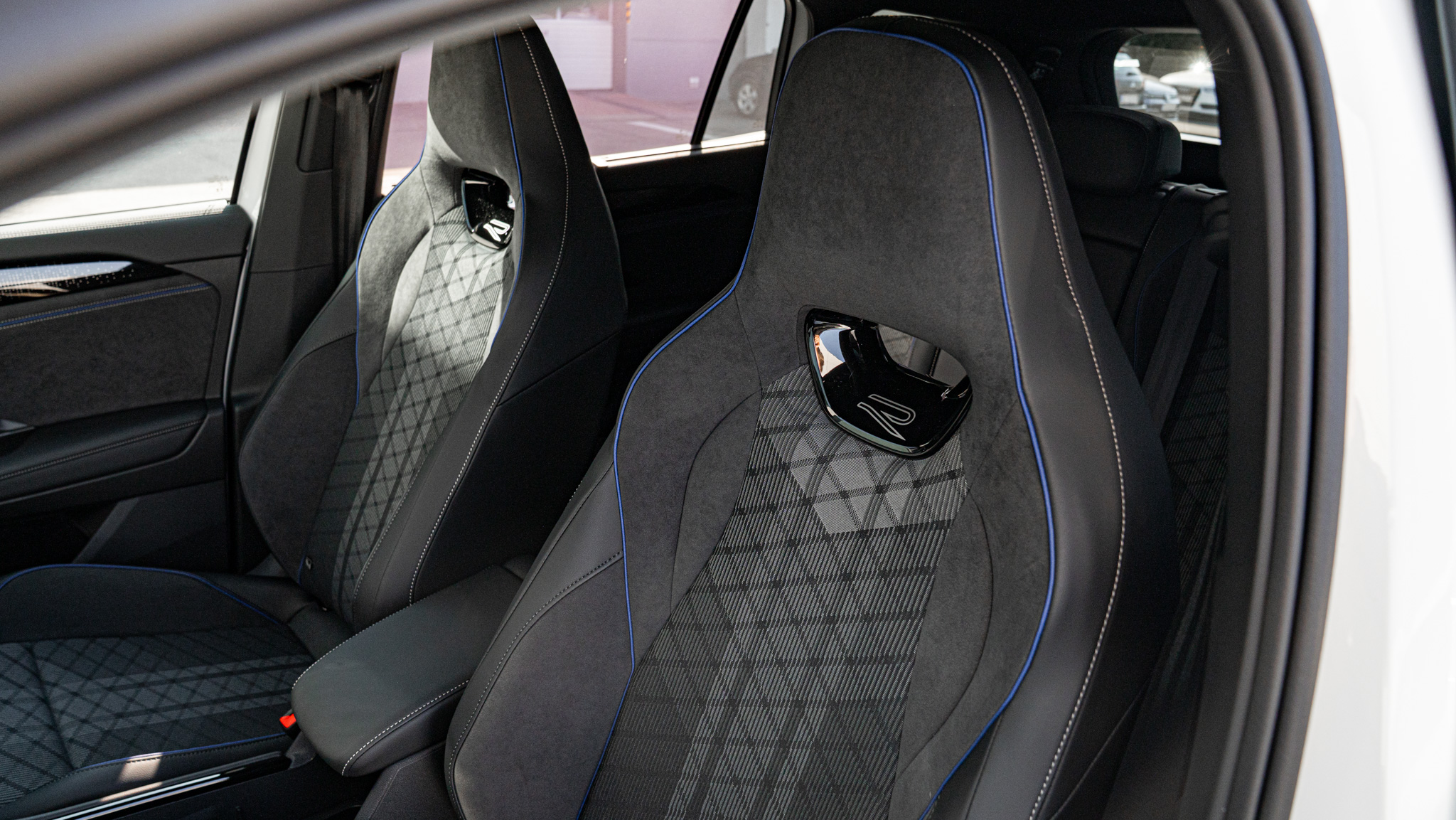 Obrázok Tayron R-Line Lim 2.0 TDI EVO 4MOT DS7