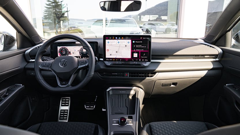Obrázok T-Roc R-Line 1.5 eTSI DS7