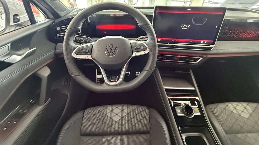 Obrázok Tiguan R-Line Limit 2.0 TDI EVO 4MOT DS7