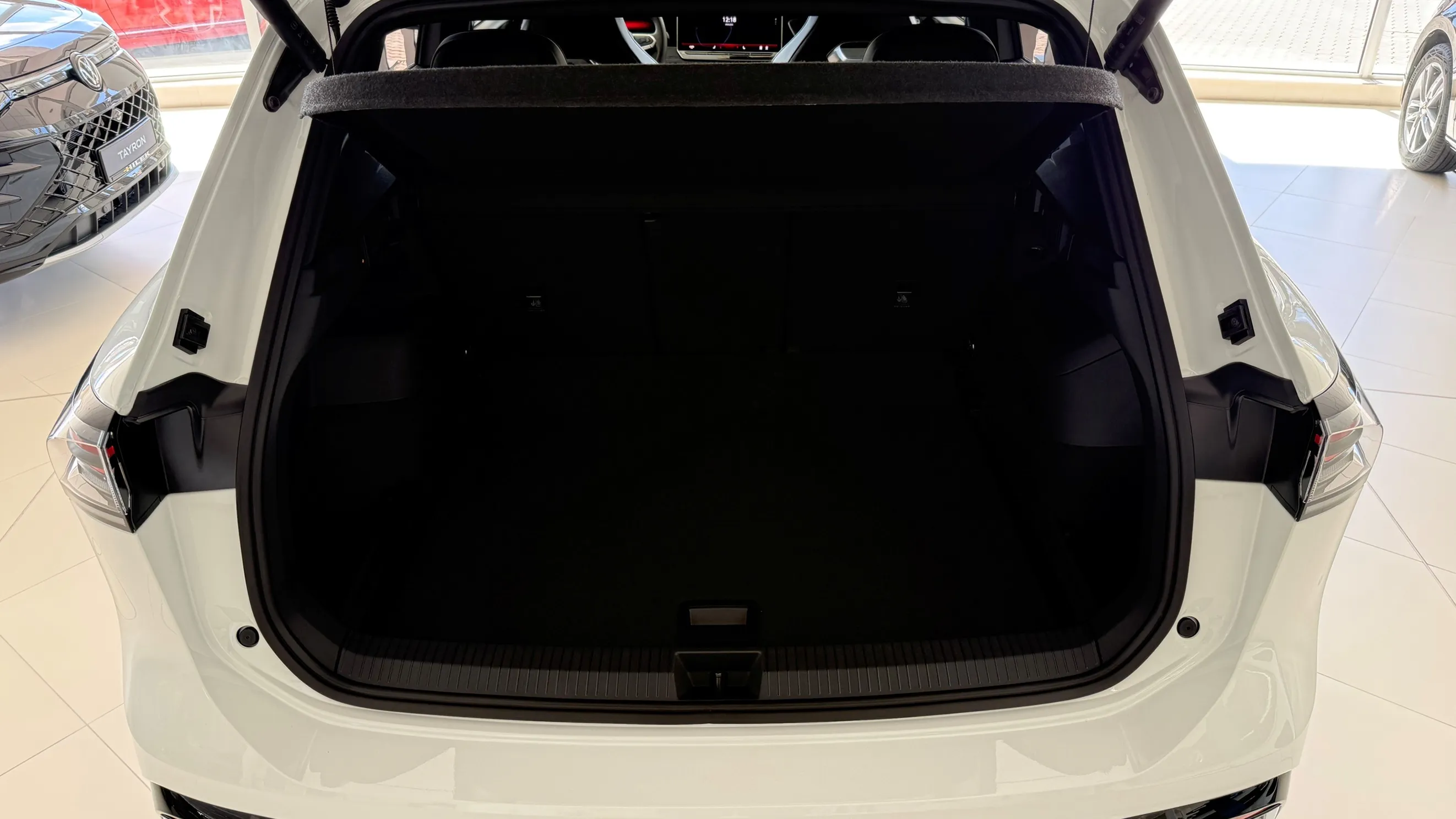 Obrázok Tiguan R-Line Limit 2.0 TDI EVO 4MOT DS7