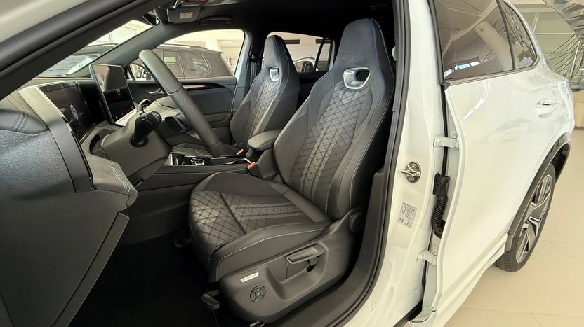 Obrázok Tiguan R-Line Limit 2.0 TDI EVO 4MOT DS7