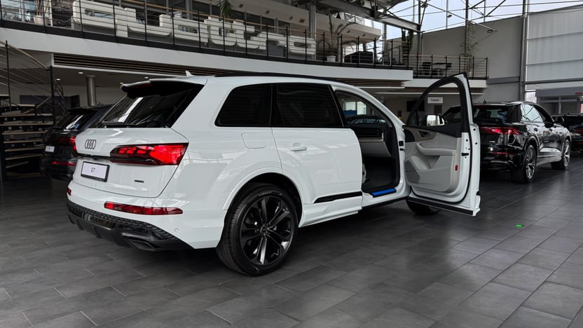 Зображення Audi Q7 50 TDI quattro S line