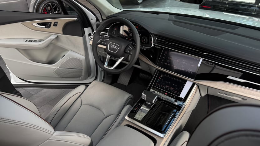 Зображення Audi Q7 50 TDI quattro S line